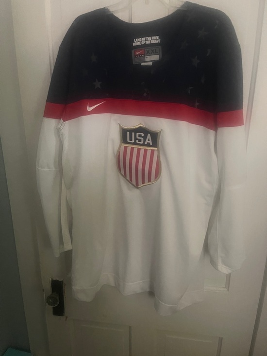 Nike Other - Nike White, Navy & Red USA Hockey Jersey